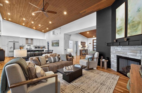 Hedgesville Ski Chalet | Modern Design w/Hot Tub, Sauna, Dome & Game Room