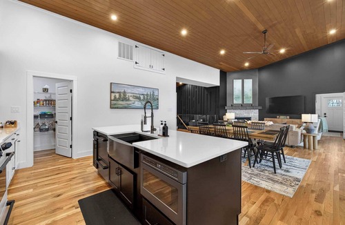 Hedgesville Ski Chalet | Modern Design w/Hot Tub, Sauna, Dome & Game Room