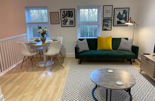 Thatto Heath House | Modern, detached 2 bedroom property. Free parking.