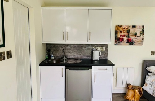 Trafford Apartment | Modern Detached Bungalow