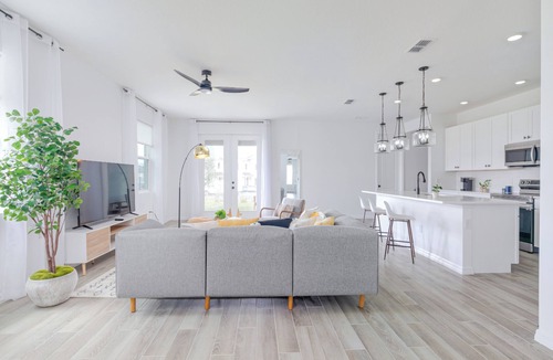 West Haven House | 🌟💎Modern Disney Retreat: 5BR Magic Home
