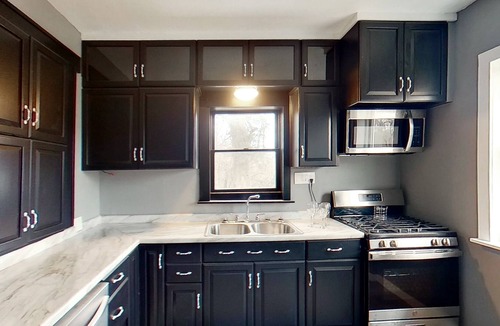 Franklin House | Modern Dixie Home Private Bedroom Shared Bath