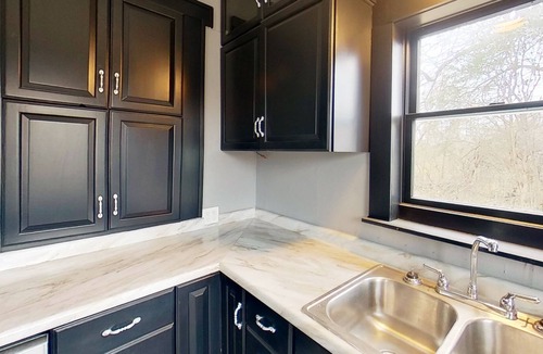 Franklin House | Modern Dixie Home Private Bedroom Shared Bath
