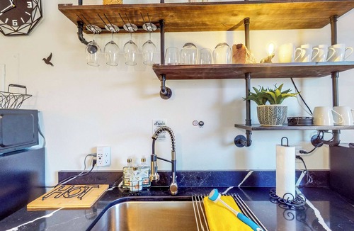 Goldenrod Condo | Modern Dog-Friendly apartment - kitchenette & Yard