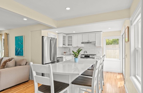 Pocasset House | Modern Dog-Friendly Cape Cod Cottage Near Beaches