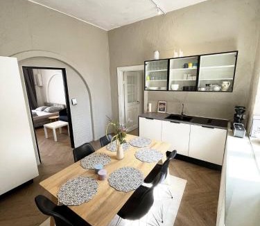 Hjørring Apartment | Modern Double Room 10 & Free Parking