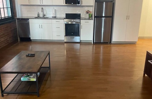 Downtown Hartford Apartment | Modern Downtown 1 Bedroom Apartment