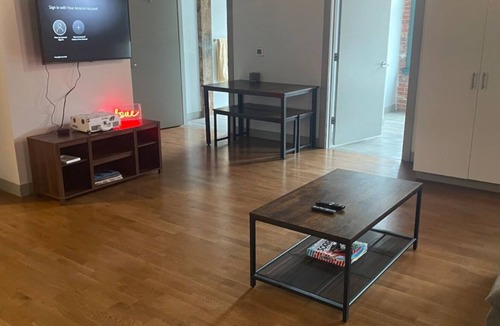 Downtown Hartford Apartment | Modern Downtown 1 Bedroom Apartment