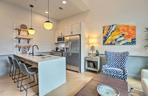 Central City Condo | Modern Downtown Birmingham Condo w/Rooftop Access