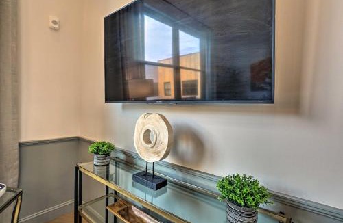 Central City Apartment | Modern Downtown Birmingham Condo with Rooftop Access
