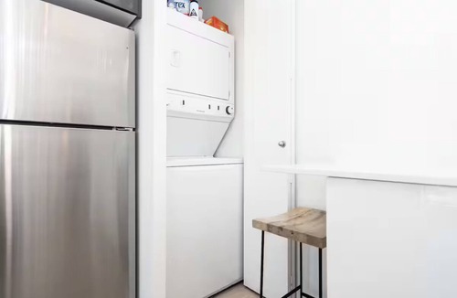 Downtown Winnipeg Condo | Modern Downtown Condo | 2 Bed | 1 Bath |