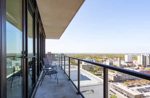 Downtown Winnipeg Condo | Modern Downtown Condo | 2 Bed | 1 Bath |