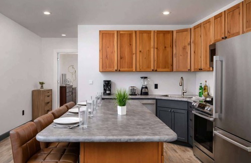 Appleton Condo | Modern Downtown Condo Near Restaurants & Nightlife