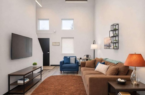 Appleton Condo | Modern Downtown Condo Near Restaurants & Nightlife