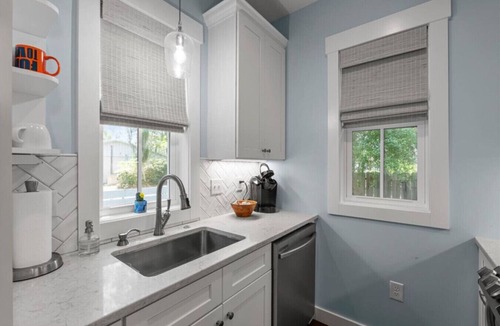 Uptown Cottage | Modern Downtown Cottage