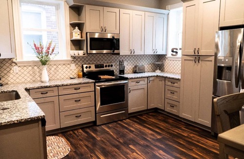 Shaw House | Modern Downtown Getaway w/Yard & Grill