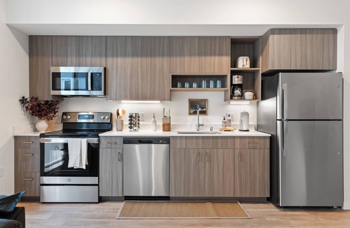 Downtown Spokane Apartment | Modern Downtown Getaway - Steps from Attractions!