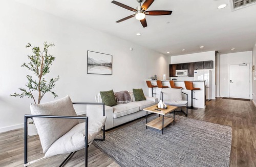 Baton Rouge Apartment | Modern Downtown High-Rise Apartment
