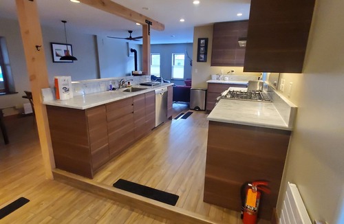 Silverton House | Modern Downtown Loft in Heart of Silverton