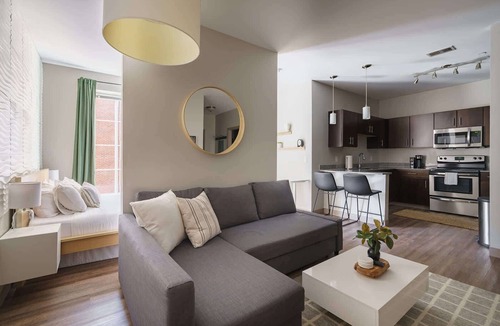 Uptown District Apartment | Modern Downtown Luxury Apartment