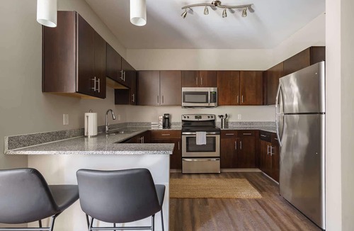 Uptown District Apartment | Modern Downtown Luxury Apartment