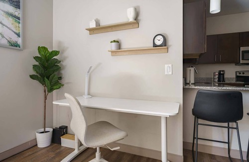 Uptown District Apartment | Modern Downtown Luxury Apartment