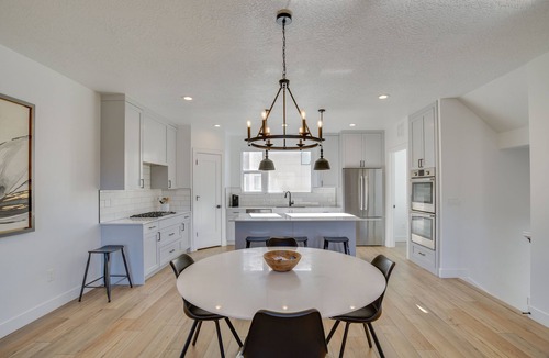 Central Business District House | Modern Downtown Provo Townhome w/Balcony!