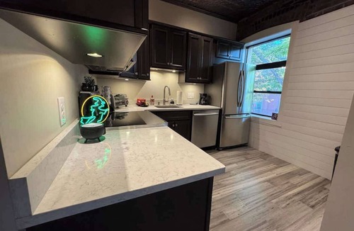 Salem Apartment | Modern Downtown Salem Retreat