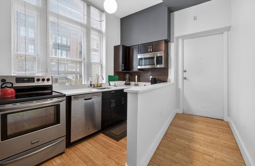 Downtown Baltimore Condo | Modern Downtown Stay Near Harbor & Stadiums