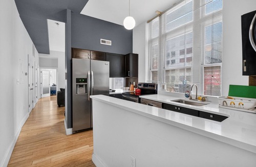 Downtown Baltimore Condo | Modern Downtown Stay Near Harbor & Stadiums