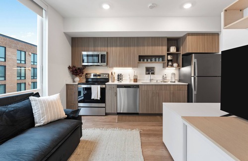 Riverside Apartment | Modern Downtown Studio - Steps from Shops & Dining!