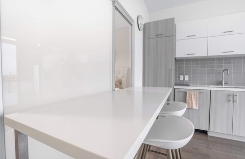 Unionville Condo | Modern Downtown Unionville Stay