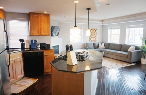 Downtown Salt Lake City Apartment | Modern Downtown Apartment Walk to Restaurants