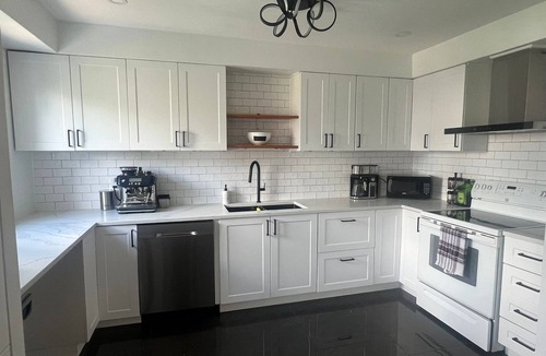 Anjou Apartment | Modern Duplex, 3 Bed Room