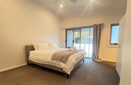 Heathcote House | Modern Duplex Oasis