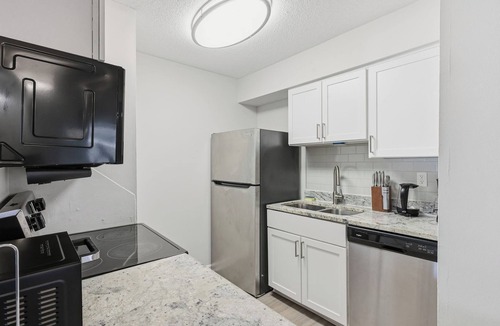 Hurstbourne Acres Apartment | Modern Ease at The Taylor
