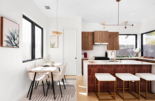 Govalle House | Modern East Austin Hideaway - Stylish - Walkable