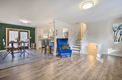 East Stroudsburg House | Modern East Stroudsburg Home w/Pool + Fire Pit