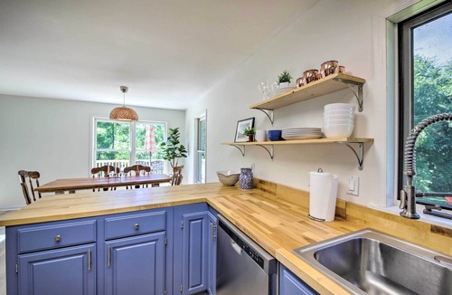 Eckerty House | Modern Eckerty Home w/Deck on Patoka Lake!