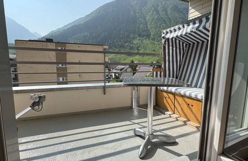 Andermatt Apartment | modern eingerichtete Ferienwohnung in Andermatt