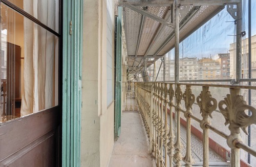 Esquerra de l'Eixample Apartment | Modern Eixample Retreat: Stylish 2-Bedroom Apartment in Central Barcelona