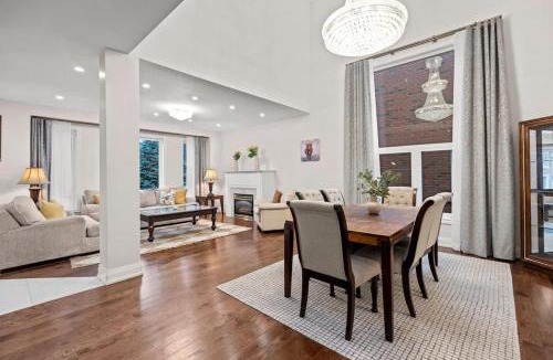 Hurontario House | Modern Elegance, Dual Fireplaces & Outdoor BBQ
