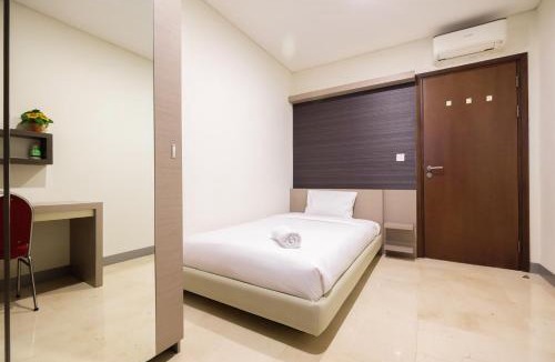 Mampang Prapatan Apartment | Modern Elegant Design 2BR L'Avenue Apartment By Travelio