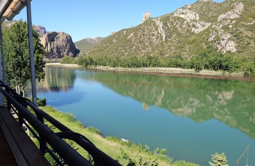 Sant Llorenc de Montgai Apartment | Modern 1st line apartment in Sant Llorenç de Montgai WhiteHouse Lleida