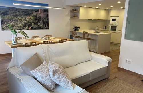 Santa Coloma de Farners Apartment | Modern and contemporary apartment for 6-7 people