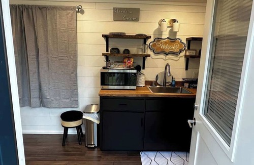 Betsy Layne House | Modern Escape