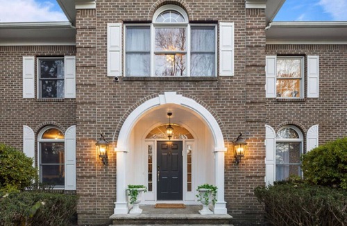 Suffern House | Modern Estate: Theater, Fire Pit & Vibes!