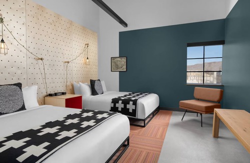 People's Freeway Hotel | Modern evo Comfort, Your Outdoor Adventure Base, Free Parking!