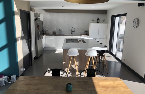 Candillargues Villa | MODERN, FAMILY-FRIENDLY VILLA