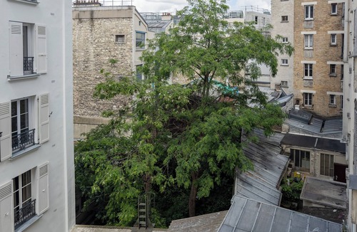 Quartier des Grandes-Carrieres Apartment | Modern Family-Friendly 2BR Stay - Queen Beds - Sleeps 6 – CARR-V-A-P